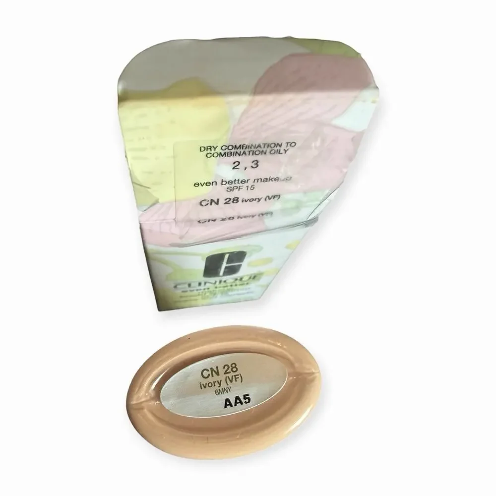Clinique Even Better Makeup SPF 15 Foundation CN 28 Ivory (VF) 1 oz / 30 ml NIB